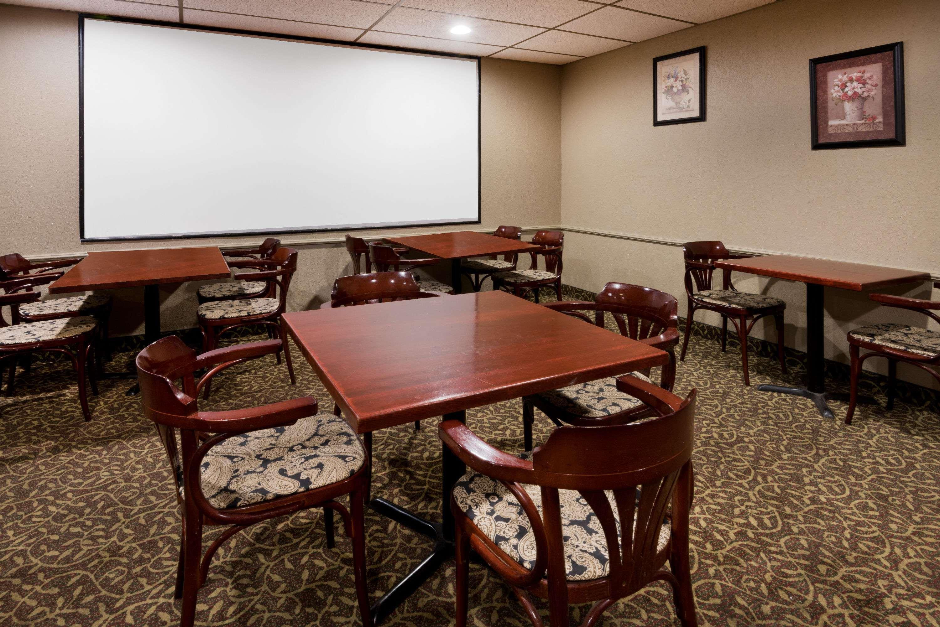 Days Inn By Wyndham Batavia Darien Lake Theme Park Exterior foto